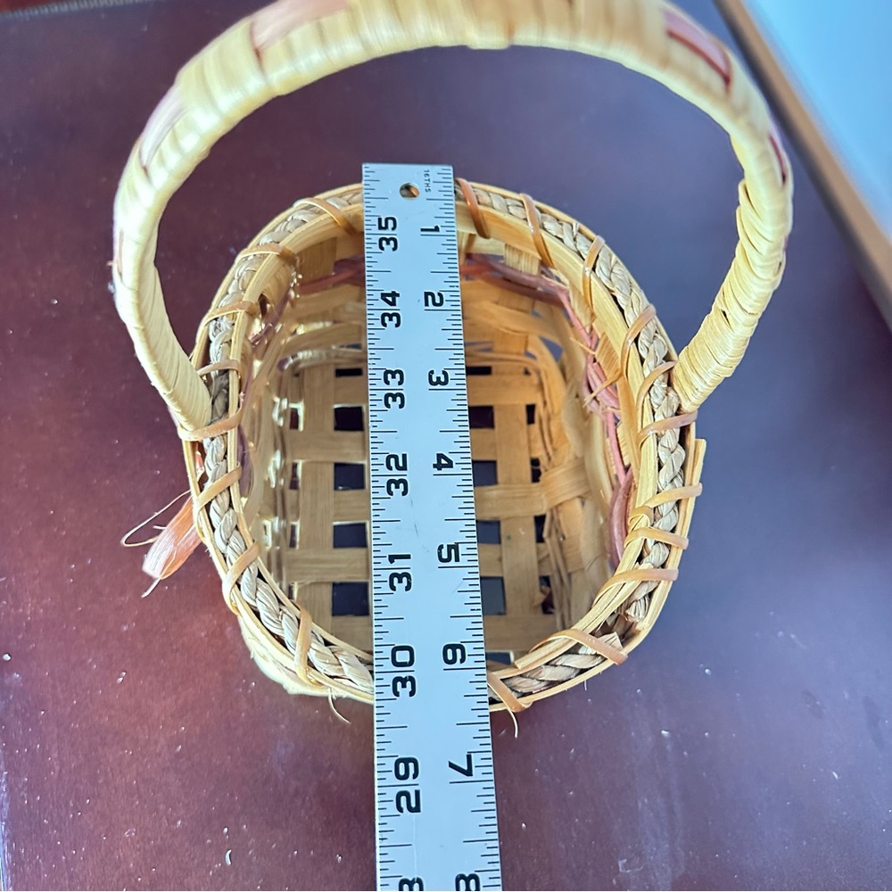 Vintage Split Wood Basket with Handle & Pink Wooden Bow - Picture 8 of 10